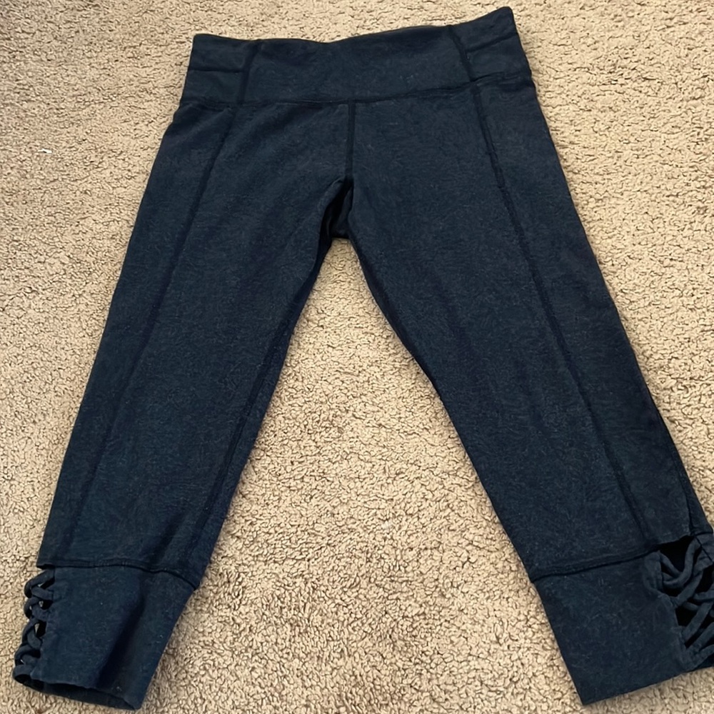 Cropped Blue Leggings